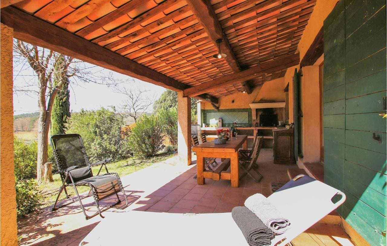 Foto 5 von 22: Two-Bedroom Holiday Home