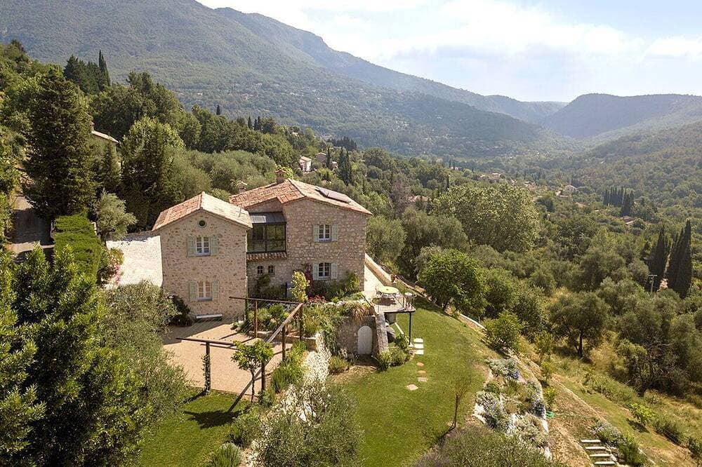 Foto 7 von 30: Luxuriöse Villa mit 6 Schlafzimmern in Le Bar sur Loup mit beheiztem Pool und hervorragender Aussicht