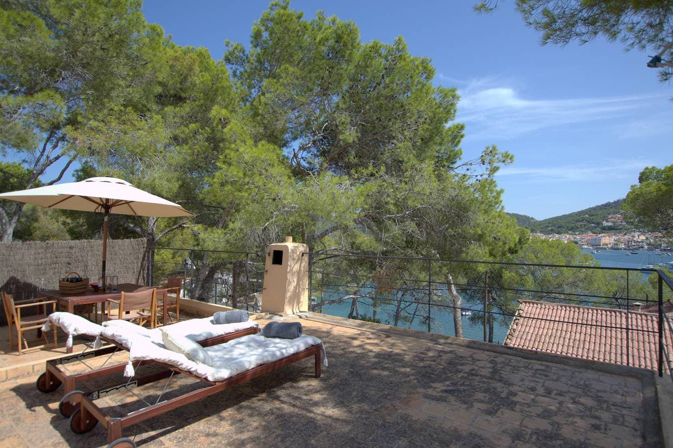 Foto 5 von 27: Pool with sea views - Port Andratx