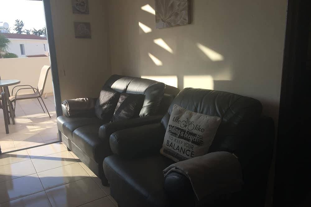 Foto 10 von 30: Moderne 2-Bett-Wohnung mit WiFi in der Universal Area von Paphos entfernt