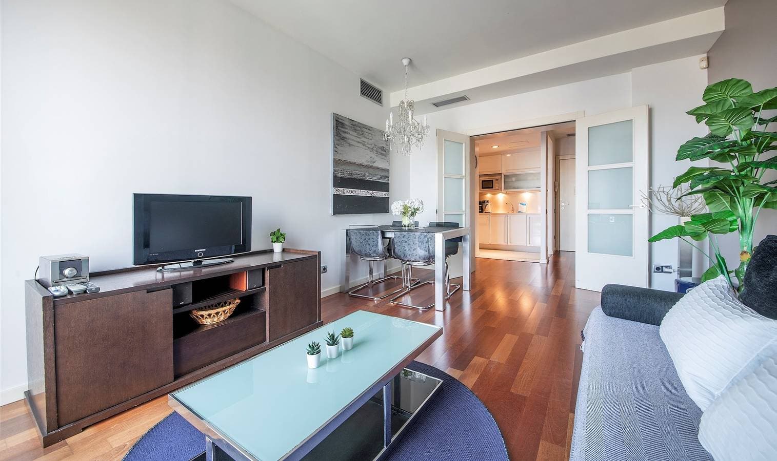 Foto 3 von 33: Ferienwohnung für 3 Personen mit Balkon