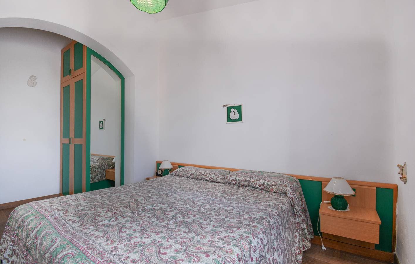 Foto 8 von 36: Gemütliche Strandwohnung mit AC, Parkplatz, Terrasse & WiFi
