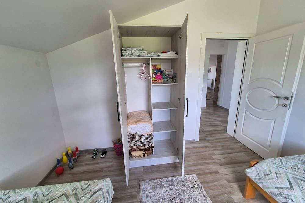 Foto 5 von 20: Peaceful 2Br Apartment, with Ultra-Fast WiFi & Free parking