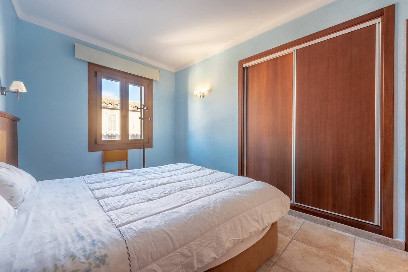 Foto 12 von 25: Gemütliche Ferienwohnung mit WLAN, Klimaanlage und Terrasse
