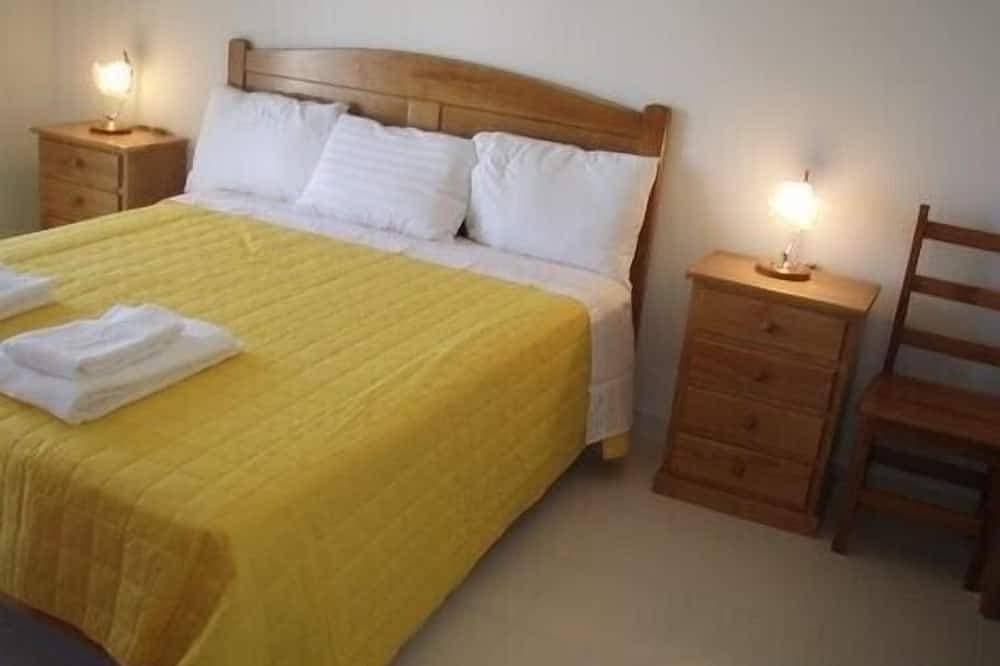 Foto 4 von 30: Villa with 10m x 5m Private Pool and Stunning Sea Views 2kms Beach