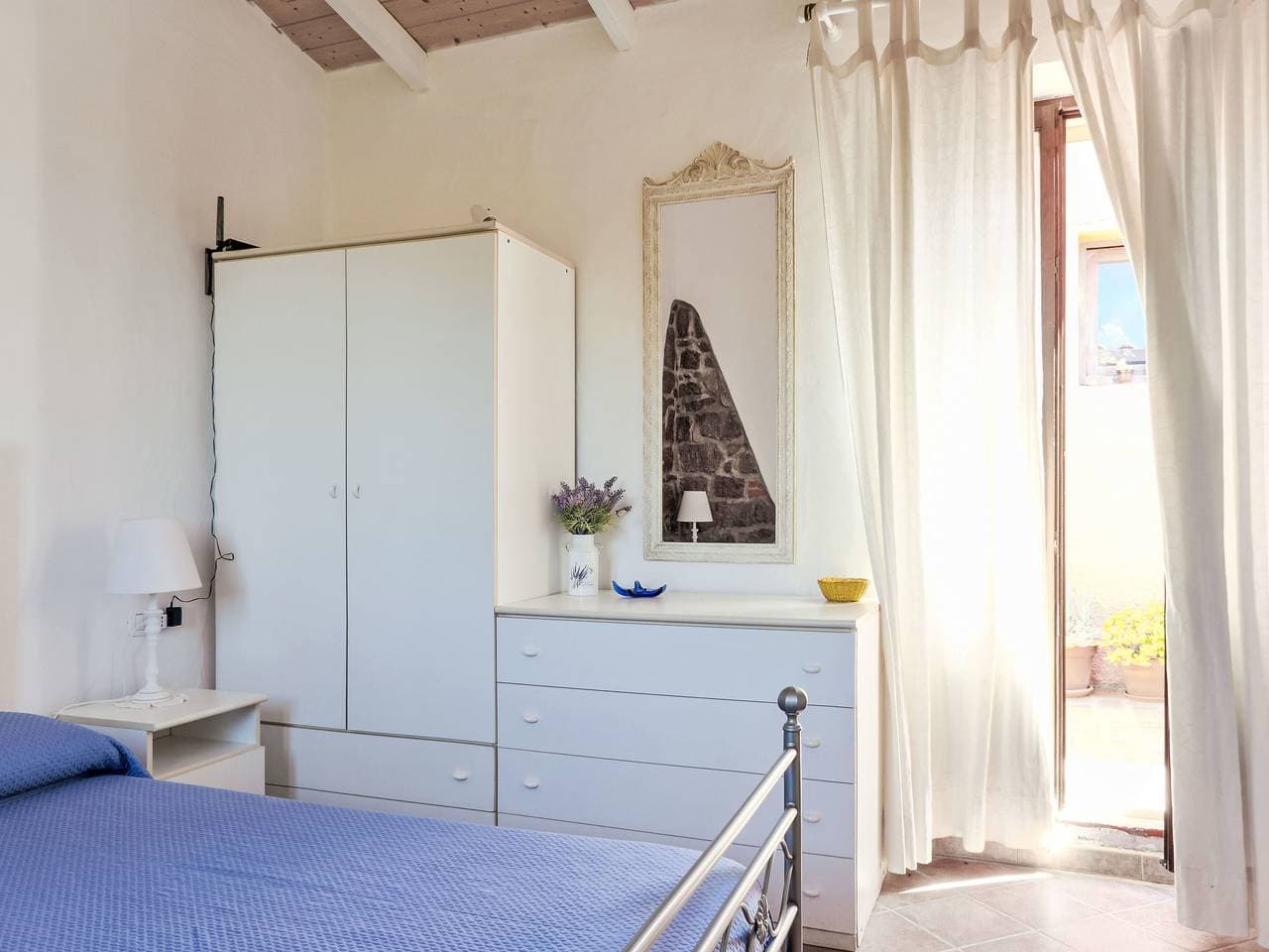 Foto 4 von 39: Wohnung in Calasetta mit Grill und Garten