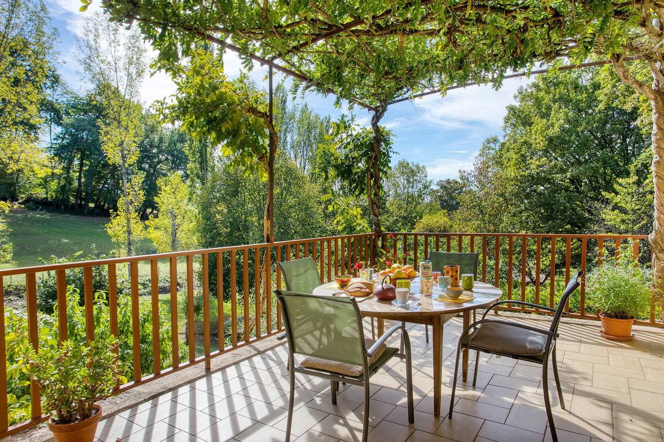 Foto 4 von 27: Gästezimmer 'Piscine, Parking, Clim, Wifi, Petit déjeuner, Jardin 4 ha, Hôtes parlent anglais'