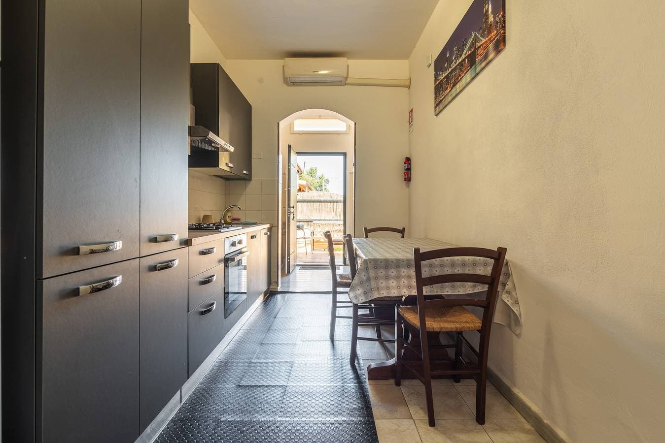 Foto 3 von 24: Casa Liliana – Helles Ferienhaus nahe Maddalena Spiaggia, 3 Schlafzimmer