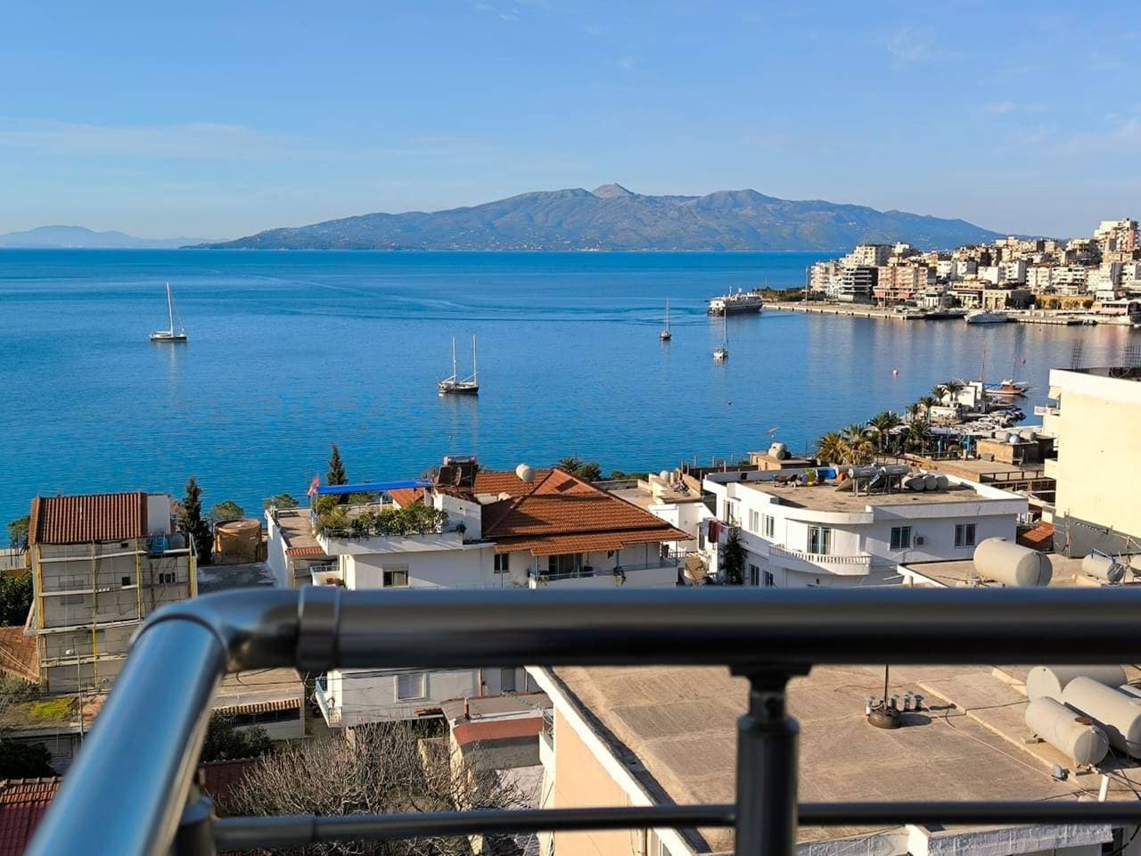 Foto 6 von 44: Ferienwohnung für 5 Personen mit Balkon