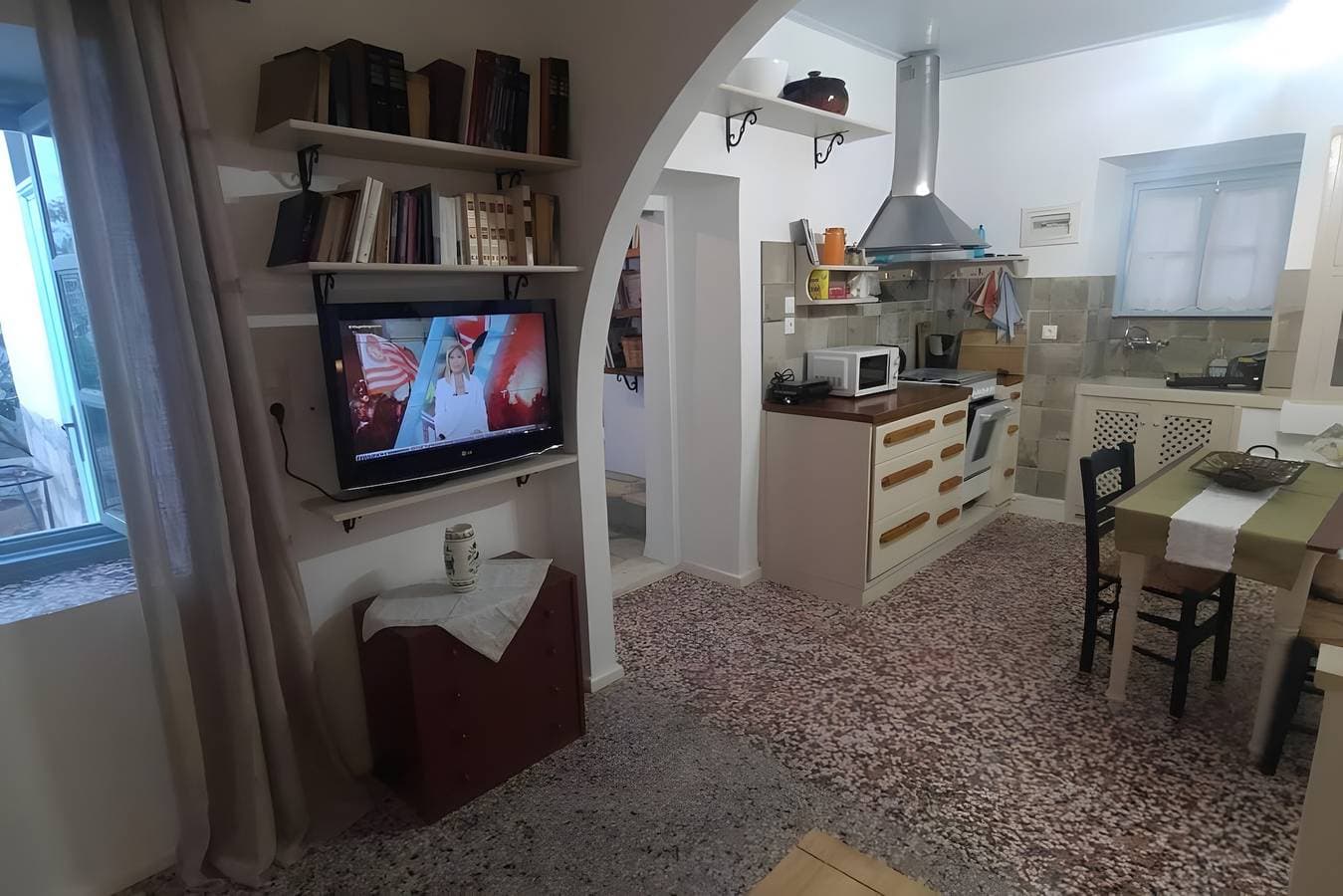 Foto 11 von 22: Chrisi's und Jasmin's Haus – Traditionelles Steinhaus auf Patmos, zentrumsnah