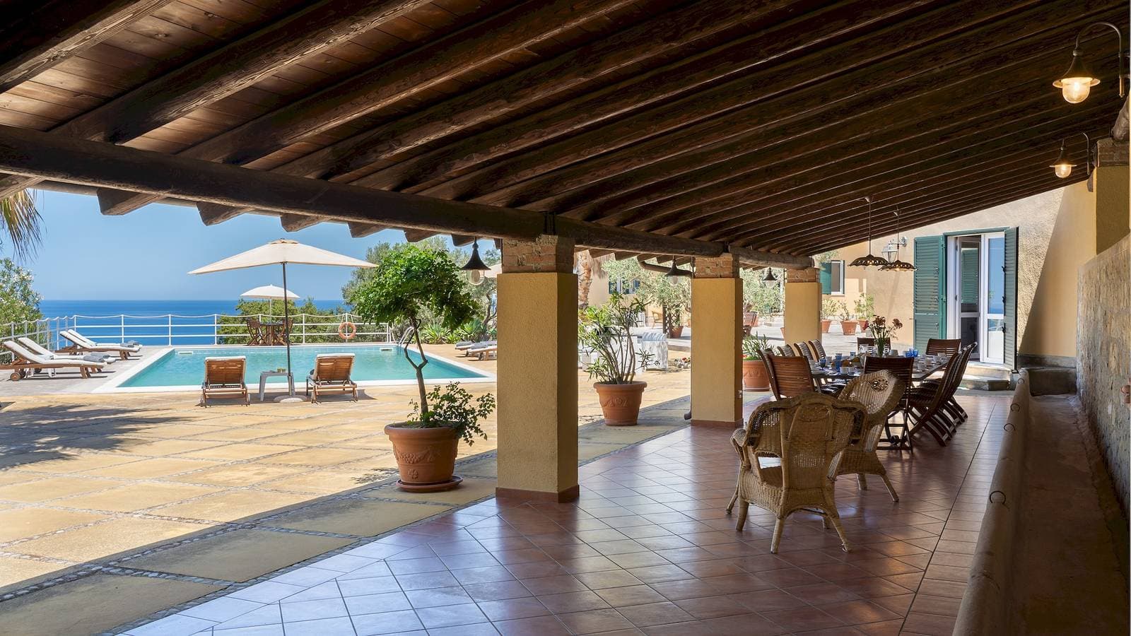 Foto 9 von 47: Villa für 12 Personen mit Garten