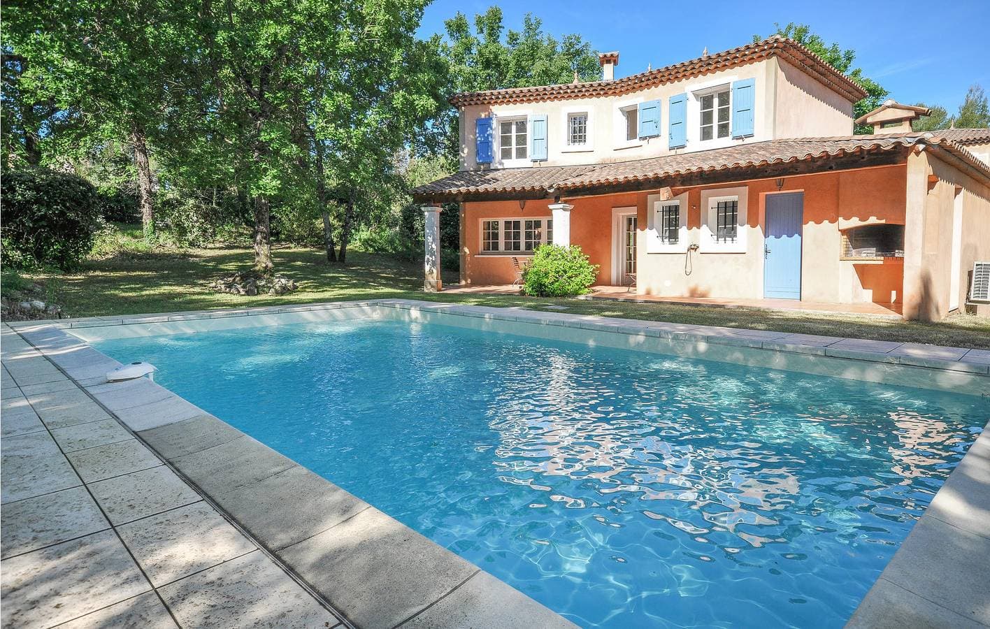 Foto 2 von 25: Poolside Getaway: 120qm mit AC, Parkplatz & WiFi