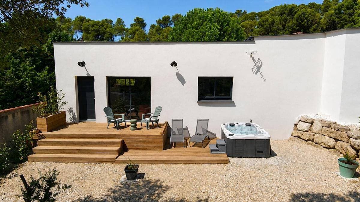 Villa avec spa vue mont ventoux 1