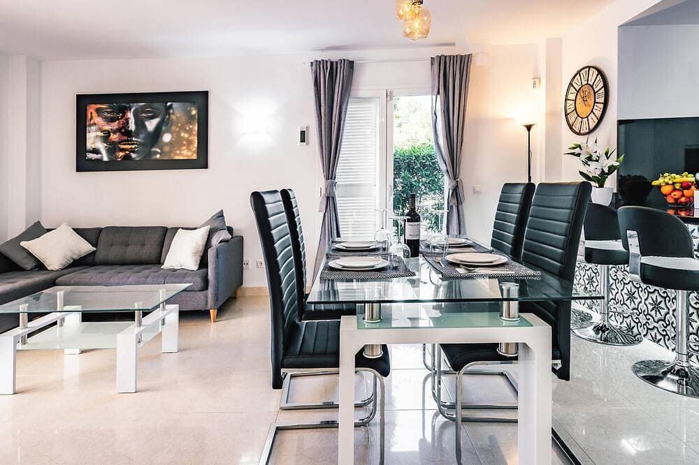 Foto 9 von 22: Amazing apartment in Cala Bona with swimming pool