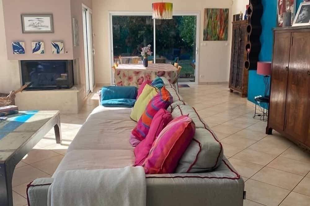 Foto 9 von 30: Villa 230 qm am Rande des Waldes beheizt und Secure Pool Shutter