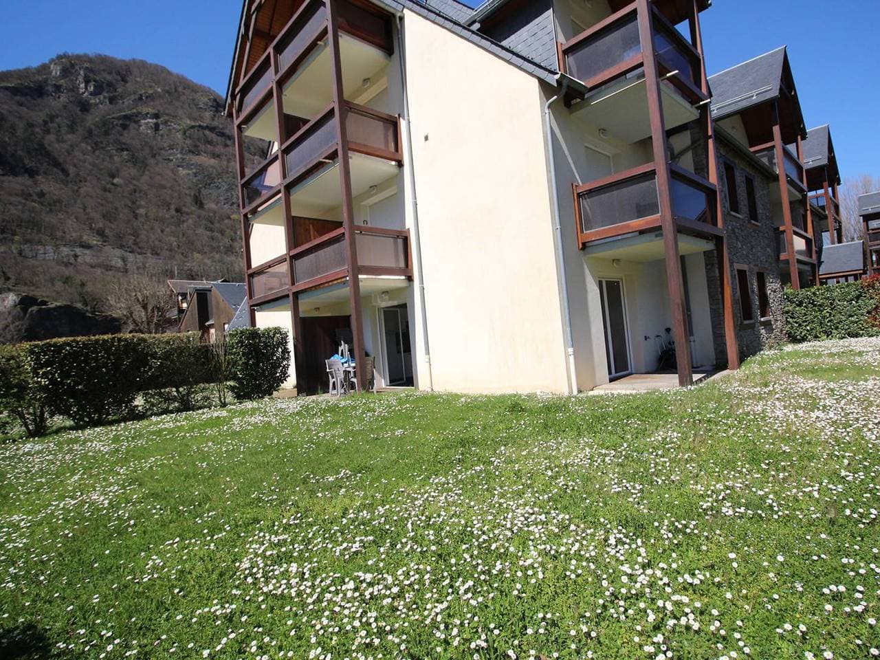 Foto 10 von 15: Moderne 51m² Wohnung in Luchon - 4 Pers, Terrasse, Parkplatz