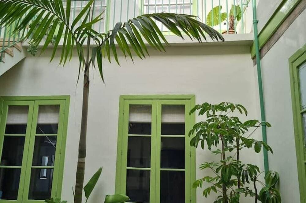 Foto 11 von 30: Apt. Presidencial - Historic Mansion with Patio, Terrace & Garden View
