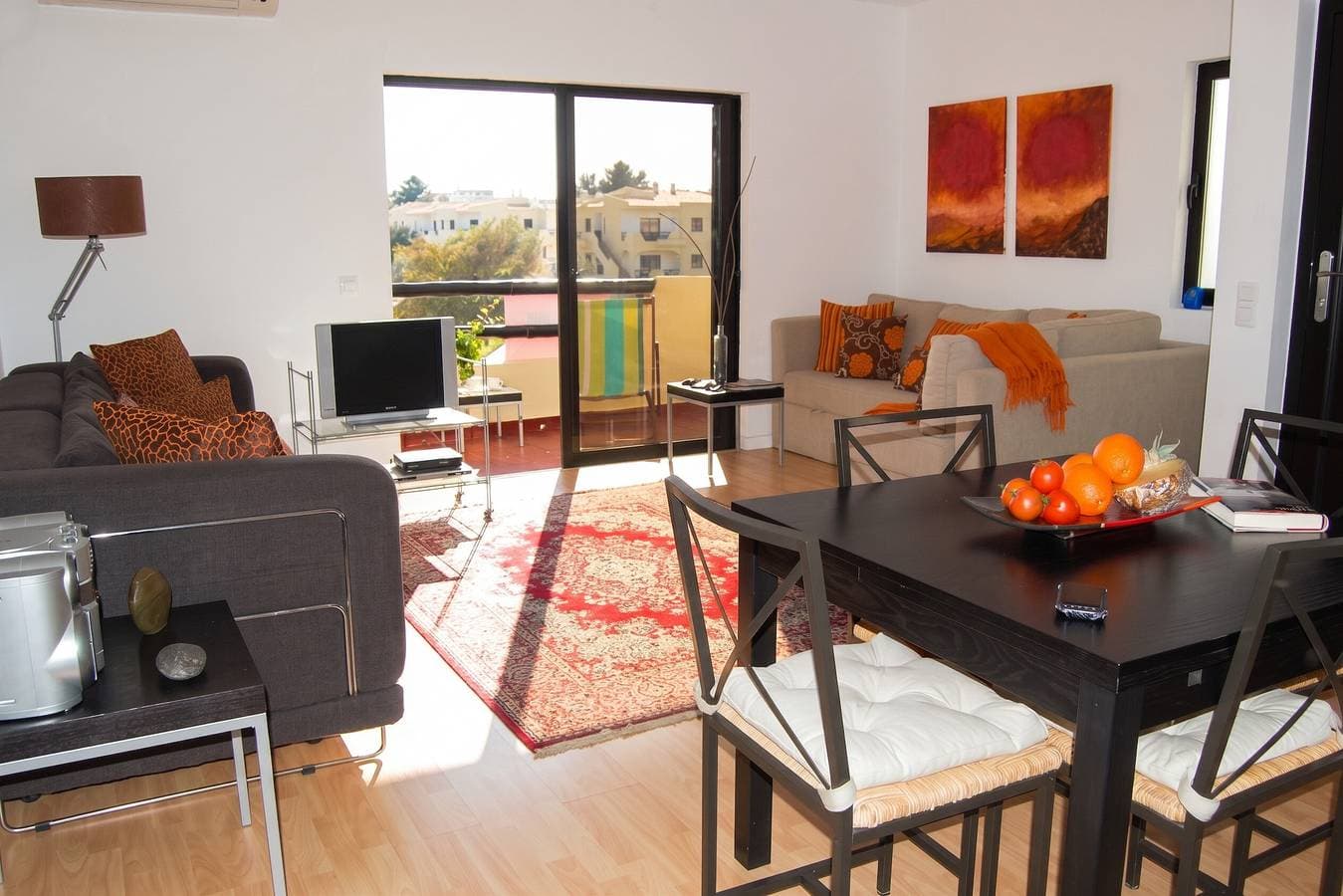 Foto 9 von 15: Charmantes Apartment in Alvor, 70 m², Balkon & Gartenblick