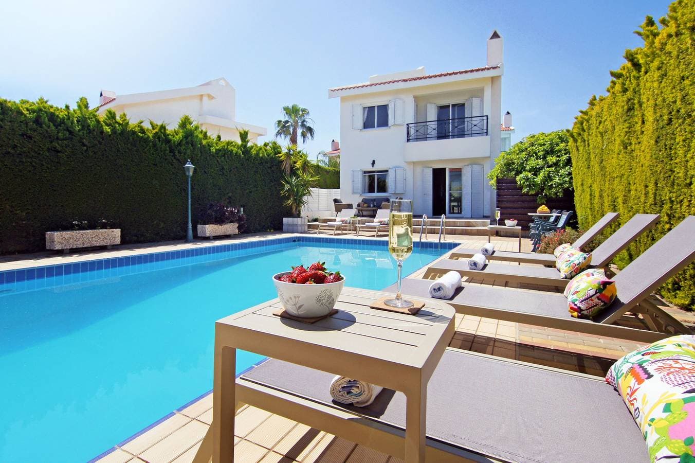 Villa 1