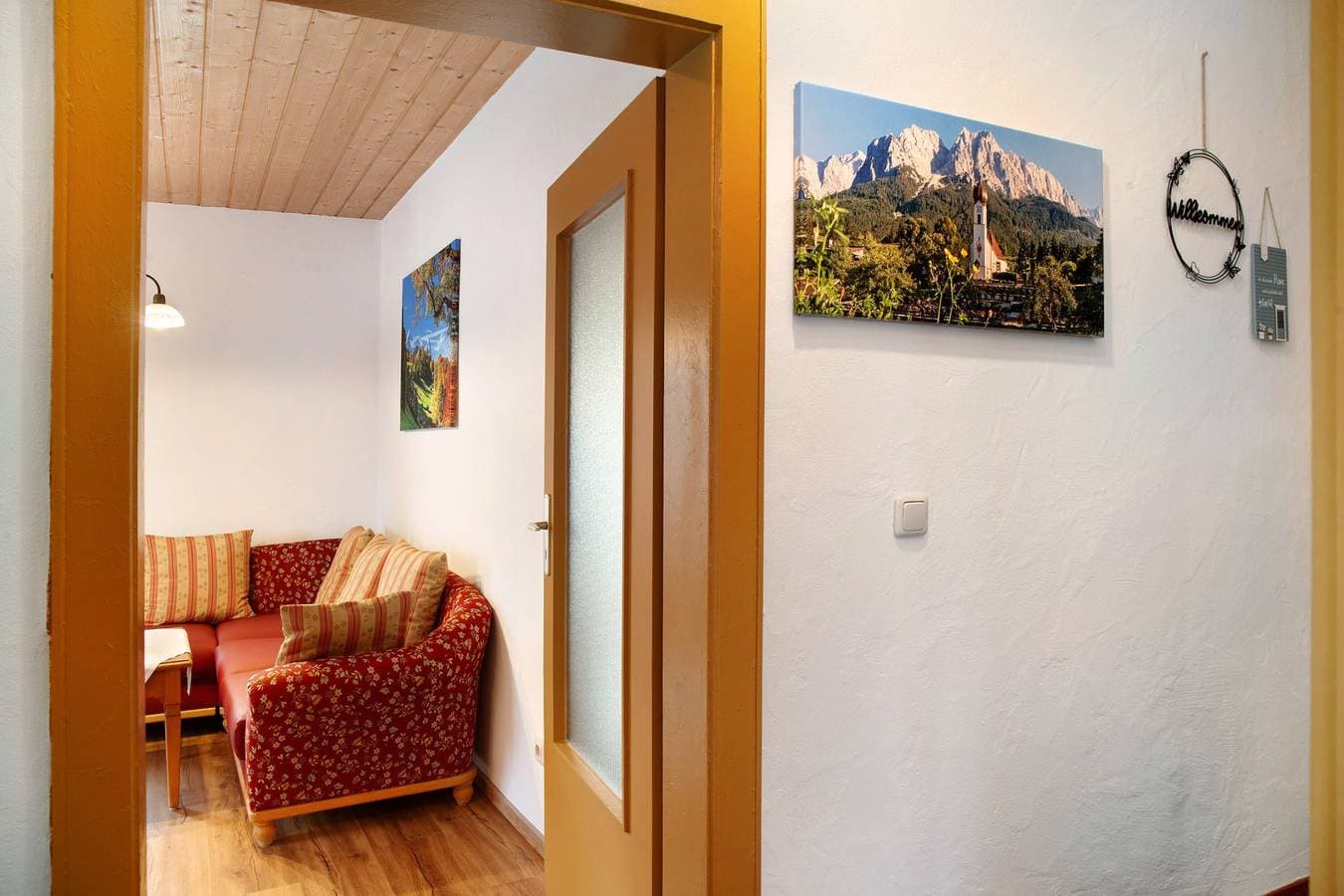Foto 7 von 21: Ferienwohnung Zugspitze mit Bergblick, Balkon und WLAN
