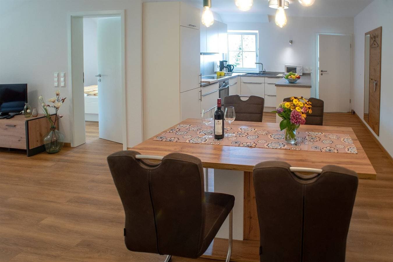 Foto 5 von 17: Ferienwohnung Löwenzahn mit Bergblick, Gemeinschaftsterrasse und WLAN