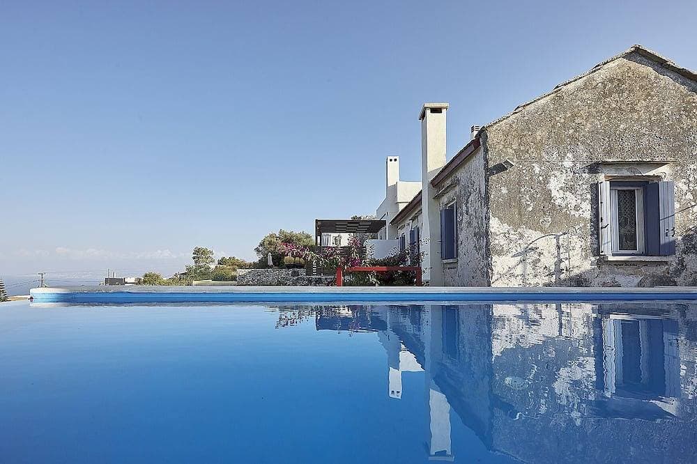 Erstaunliche 3-Zimmer-Villa Mit Privatem Pool Und Meerblick 1