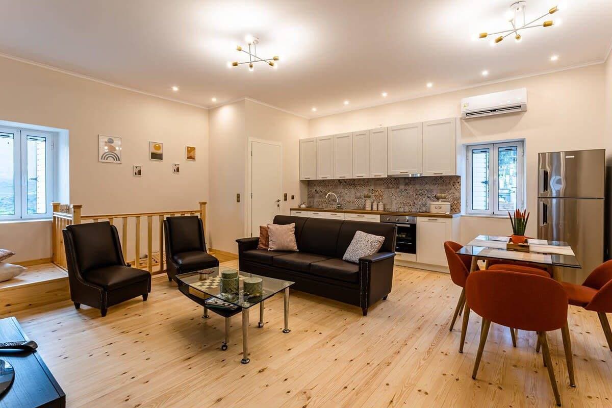 Foto 2 von 56: Valira Cozy Maisonette - Relaxing Vibes Getaway