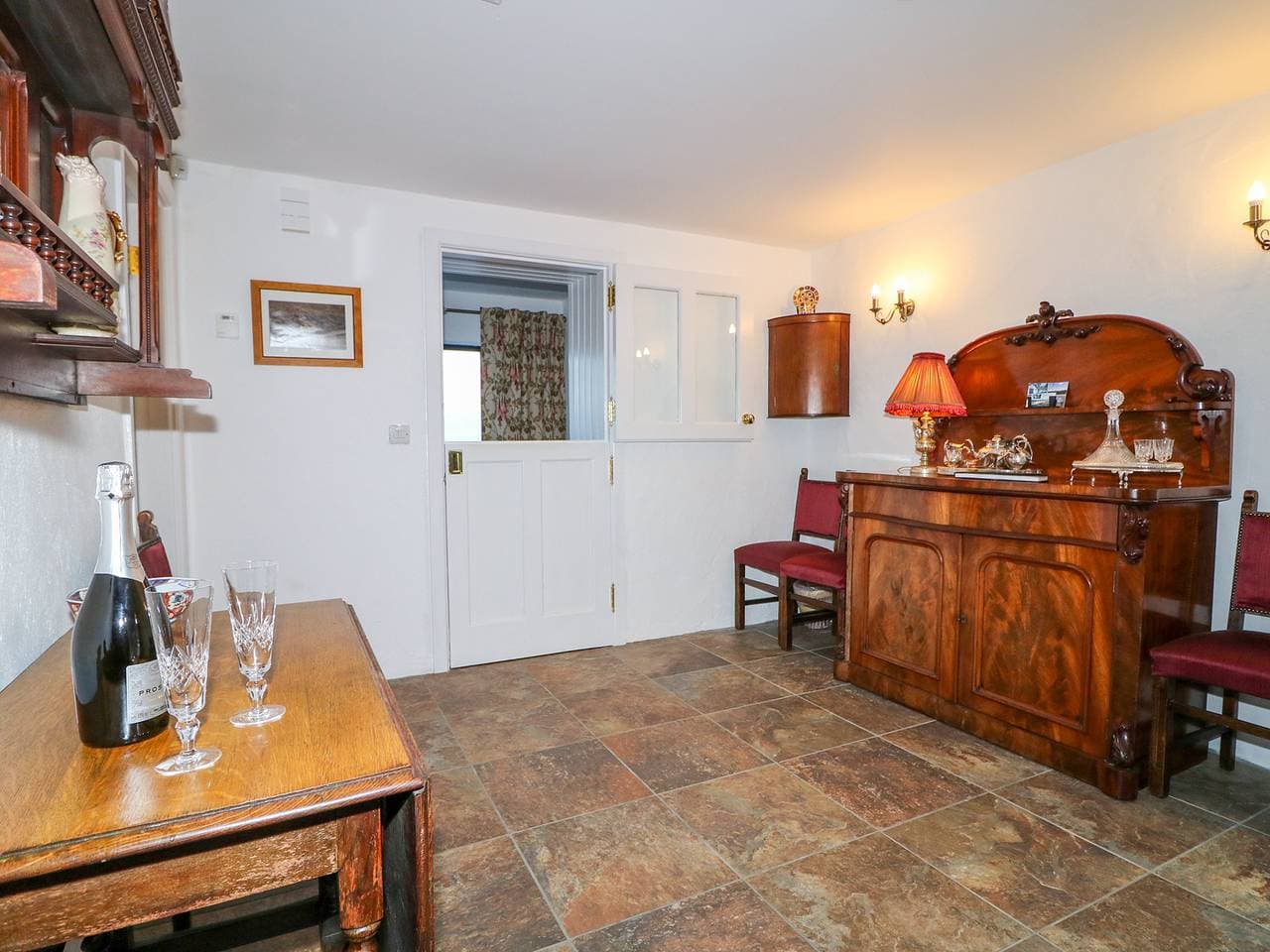 Foto 7 von 31: Cottage für 4 Personen mit Garten