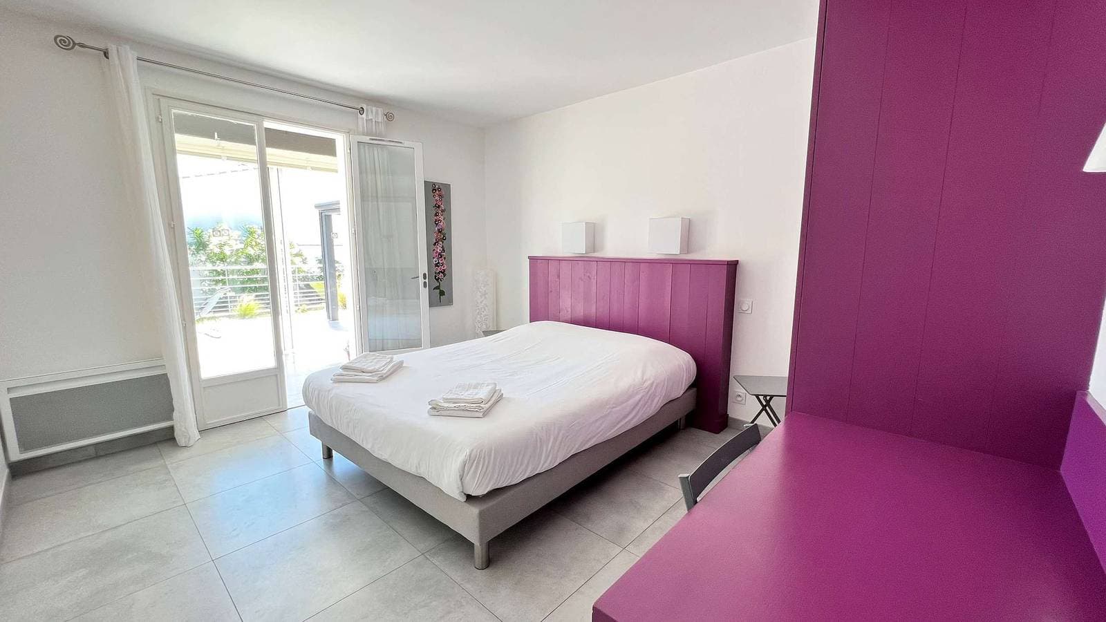 Foto 13 von 16: Ferienwohnung für 8 Personen mit Garten