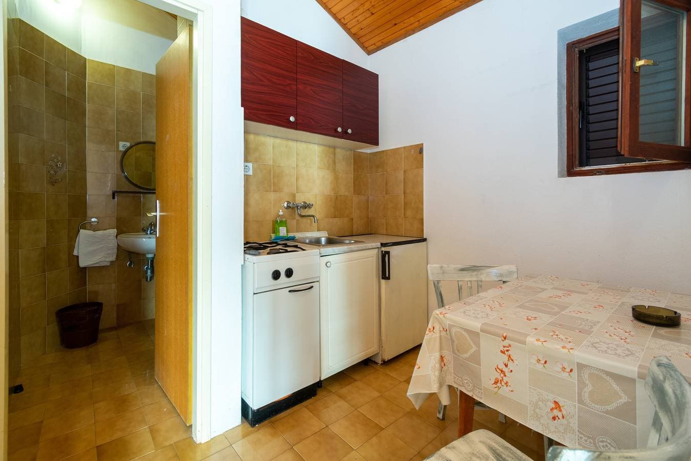 Foto 12 von 21: Studio Appartement am Strand Mandre, Pag -a