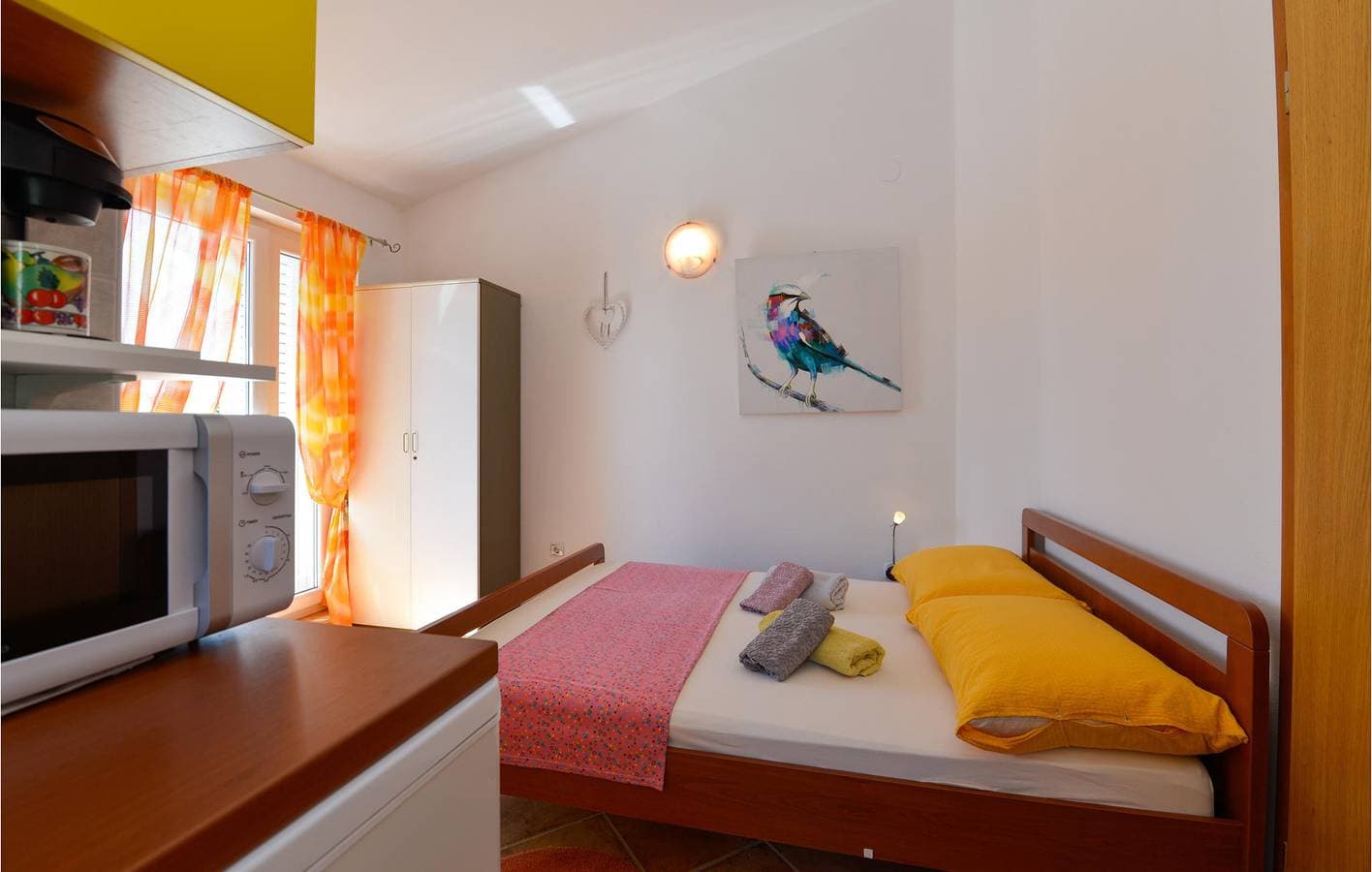 Foto 9 von 19: Modernes Apartment, 2,5 km vom Strand entfernt, mit WLAN, Klimaanlage und Küche