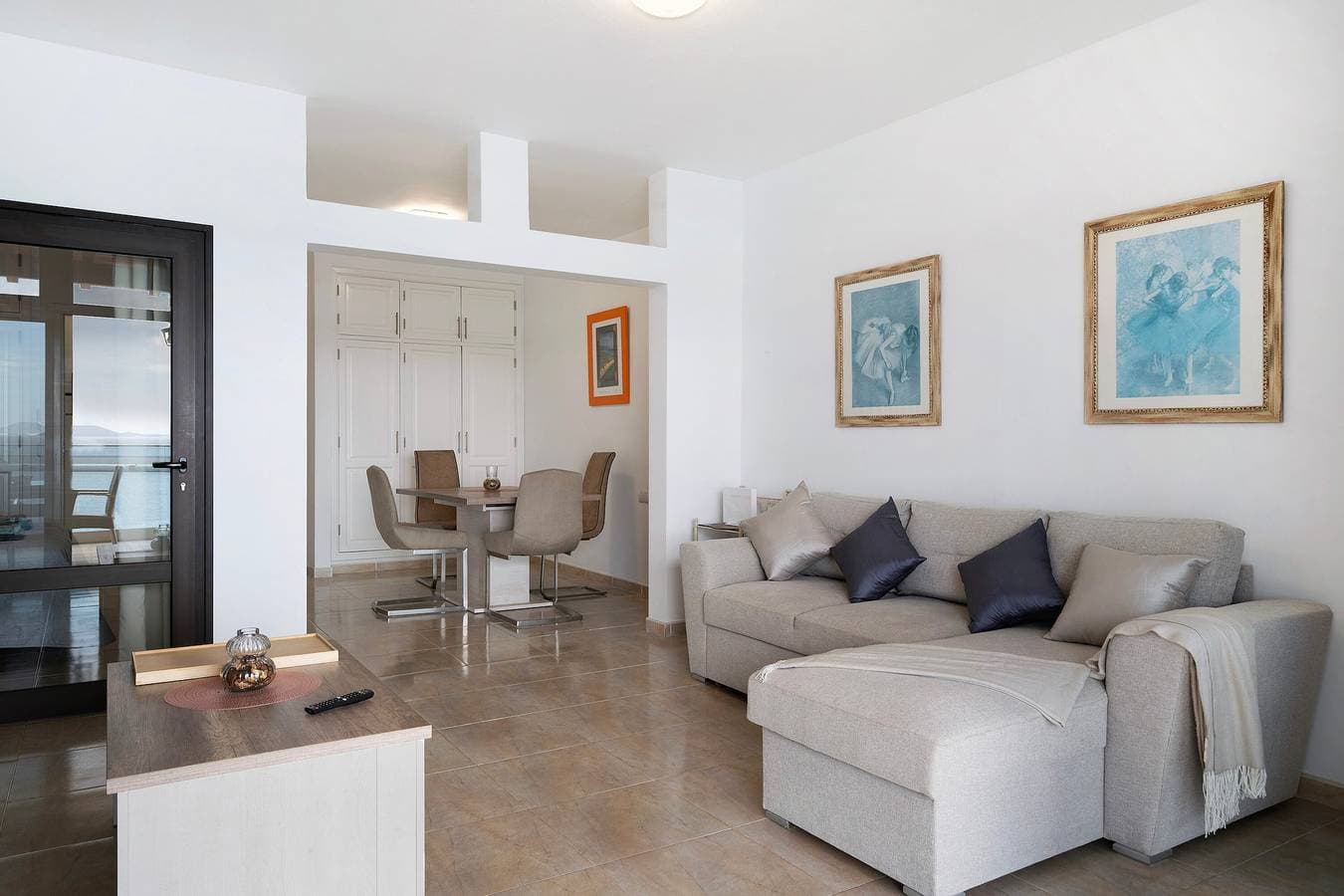 Foto 6 von 32: Ferienwohnung 'Apartamento Seaview Limones' mit Meerblick, privater Terrasse und WLAN