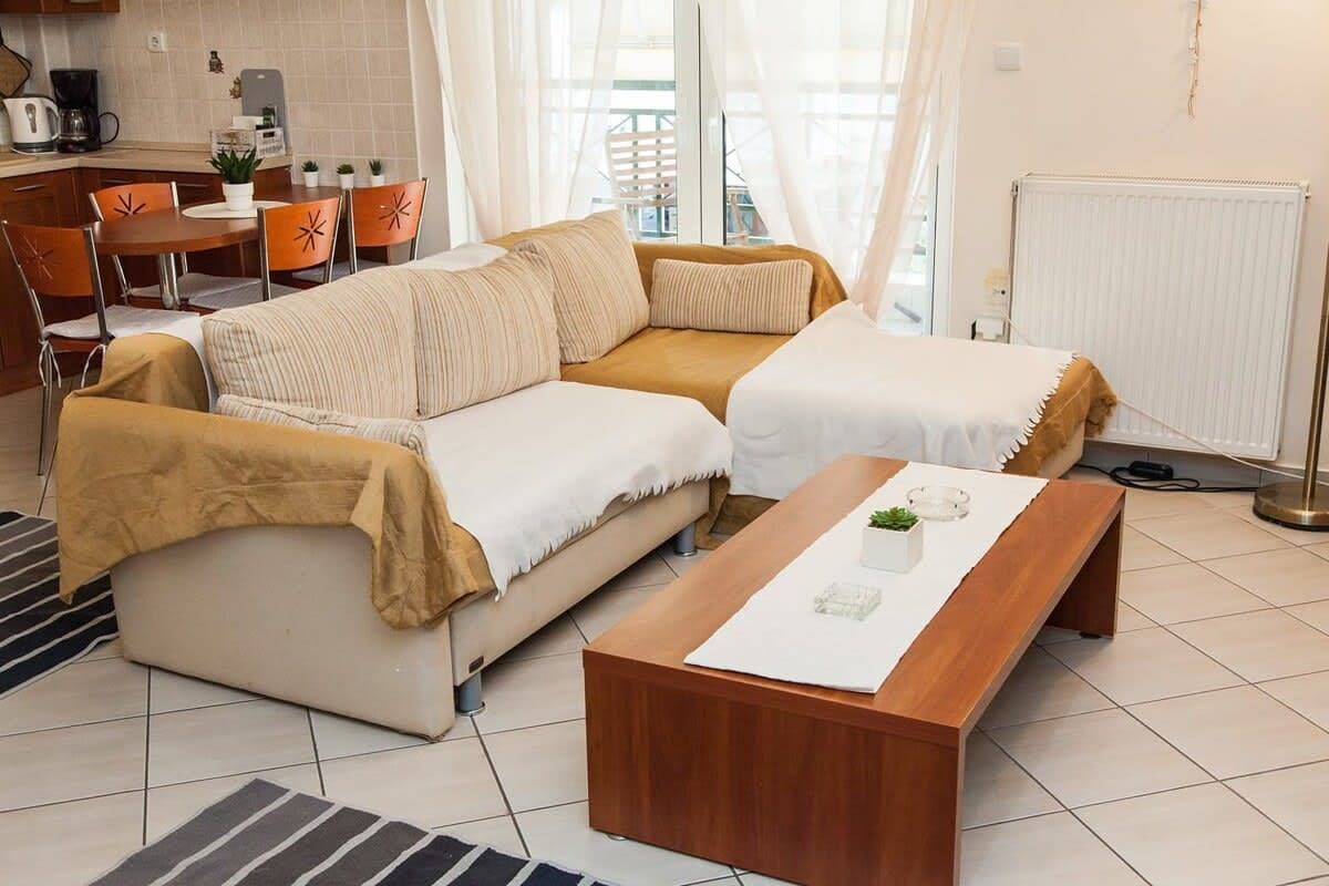 Foto 8 von 26: Cozy modern apt in Peristeri