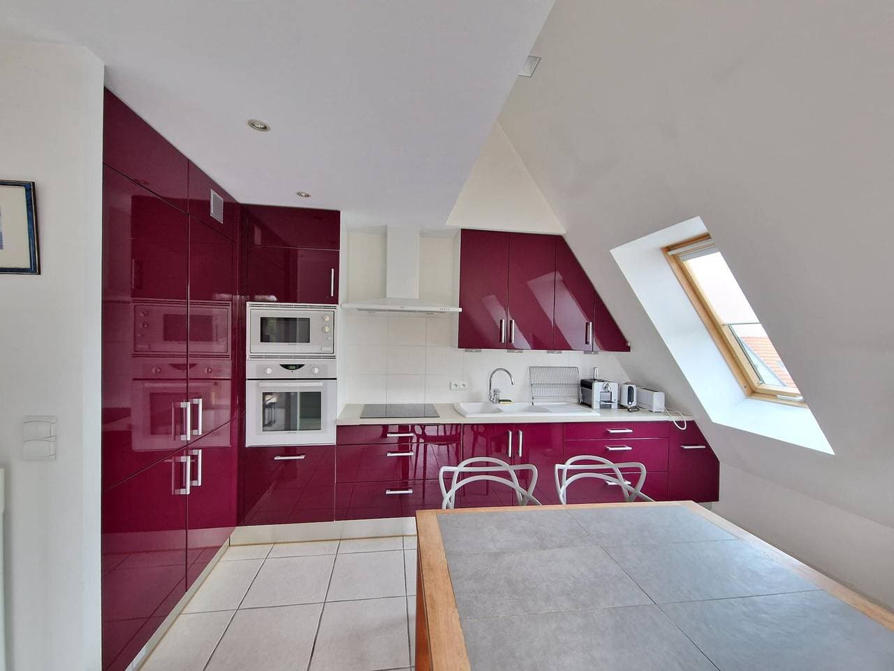 Foto 3 von 21: Schöne 2-Zimmer-Wohnung mit Balkon, WIFI und Parkplatz nahe am Strand