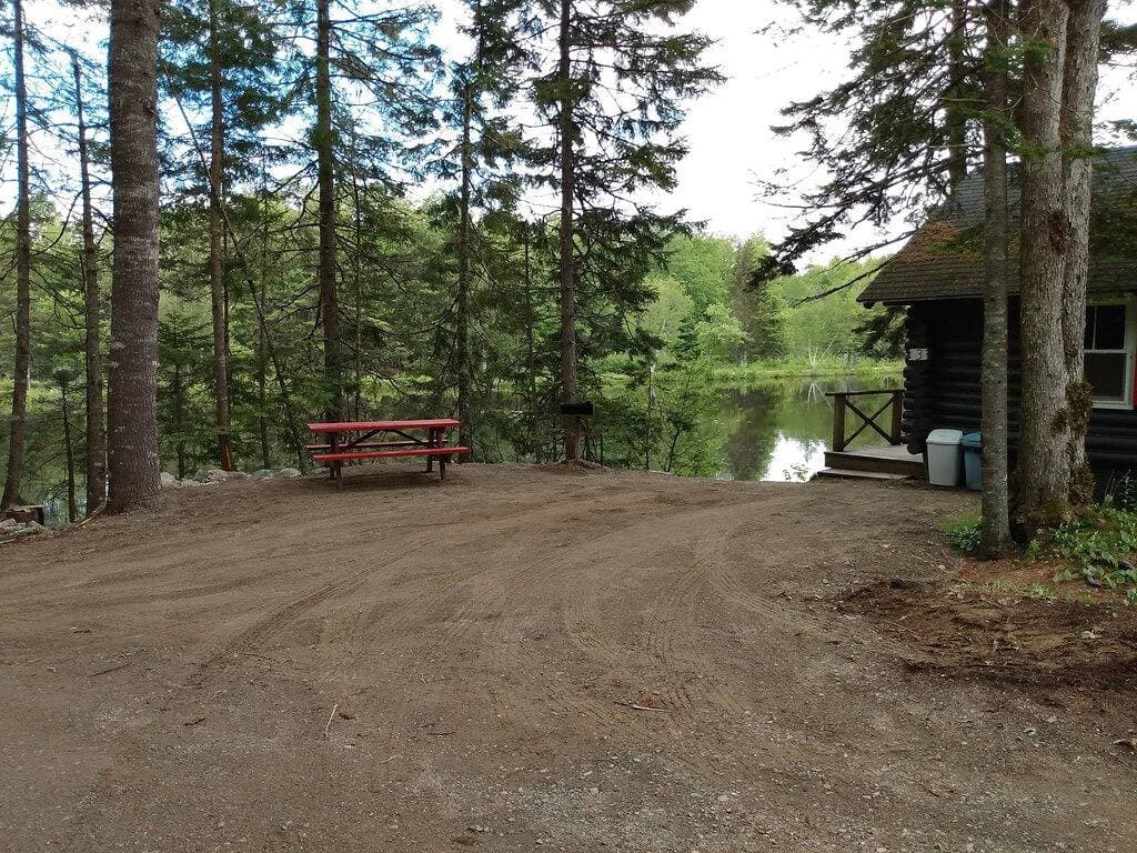 Foto 8 von 25: Haustierfreundlich Vollständig ausgerüstete Hütte mit Blick auf das Wasser in Downeast Maine, 4 Schlafplätze