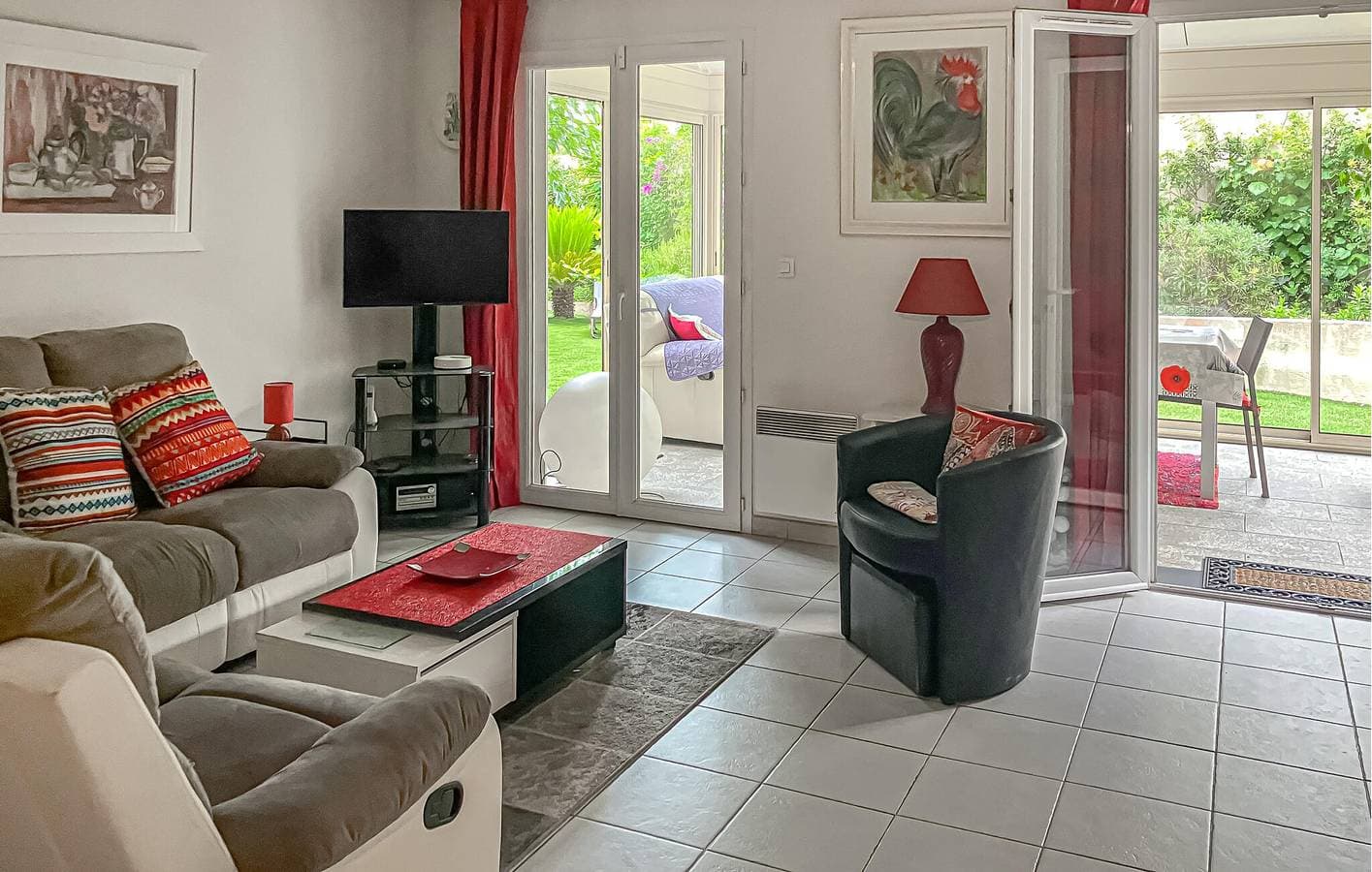 Foto 4 von 22: Reizende 2-Zimmer-Wohnung mit Pool, Terrasse und 1,5 km zum Strand