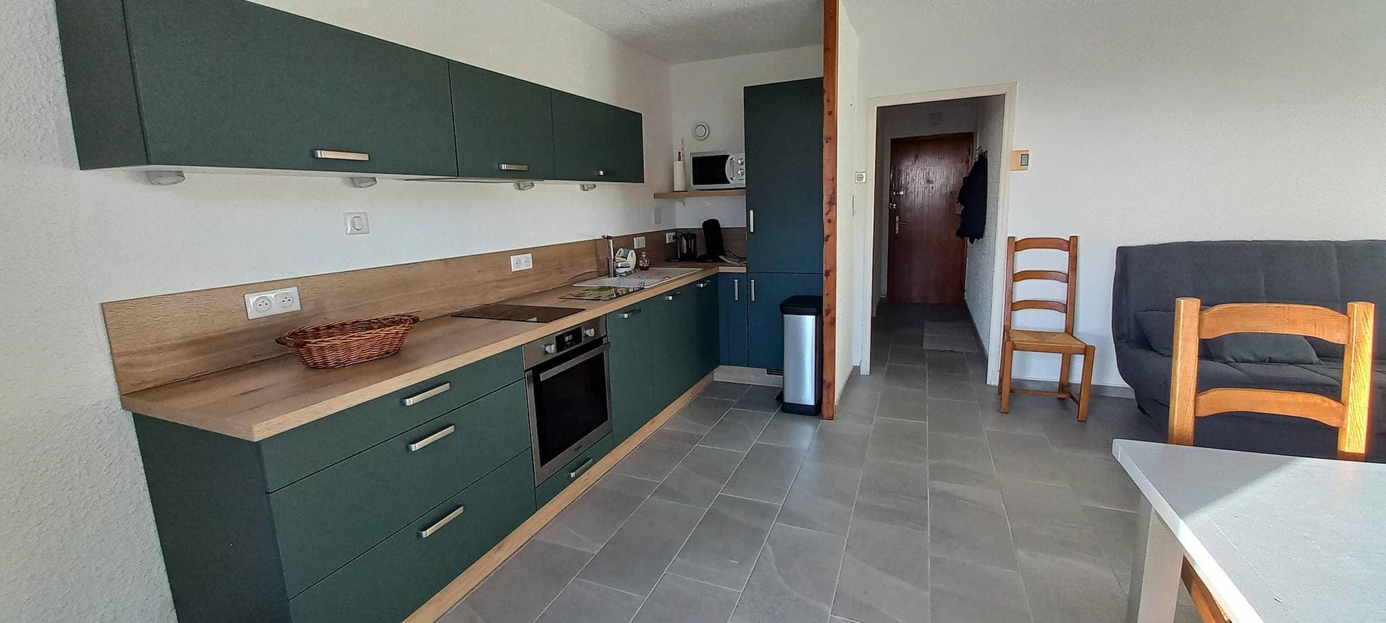 Foto 13 von 16: „Aux Aurores“ – Charmante Wohnung mit Balkon und Bergblick