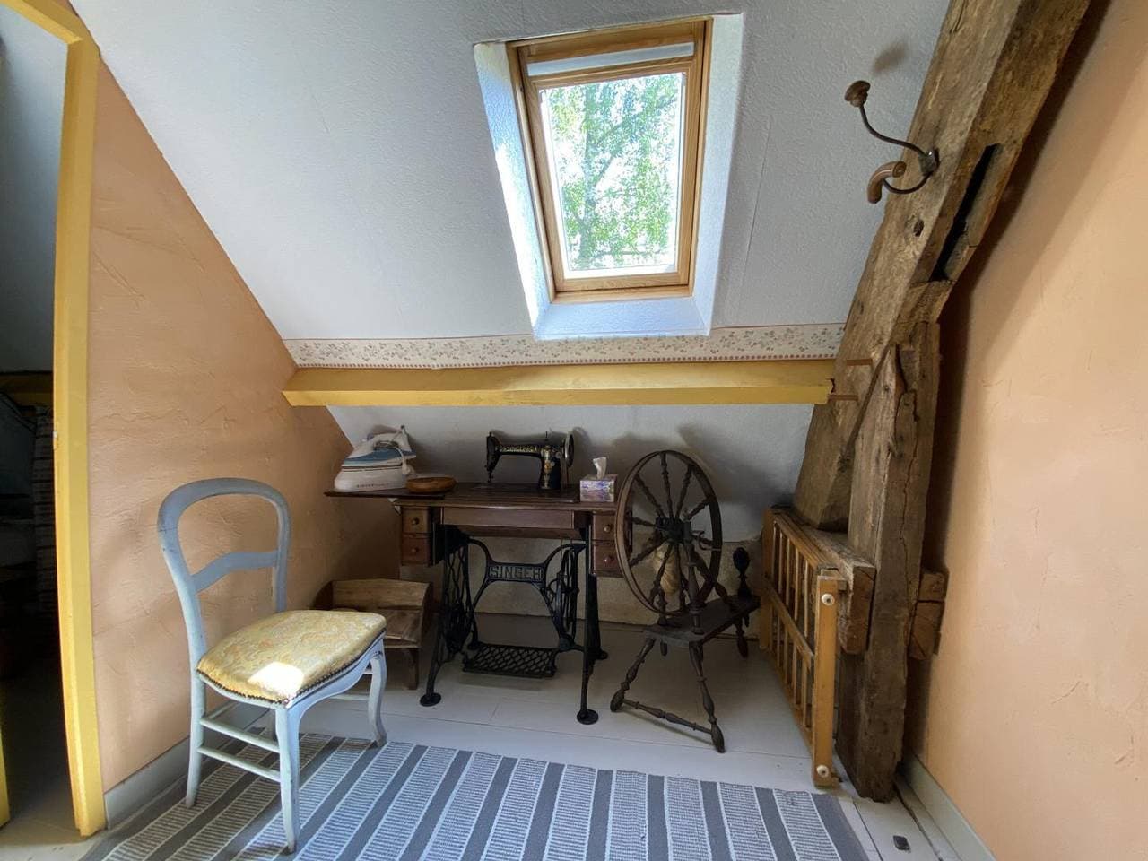 Foto 11 von 34: La Bergerie: Historisches Haus mit englischem Garten, 2 Schlafzimmer