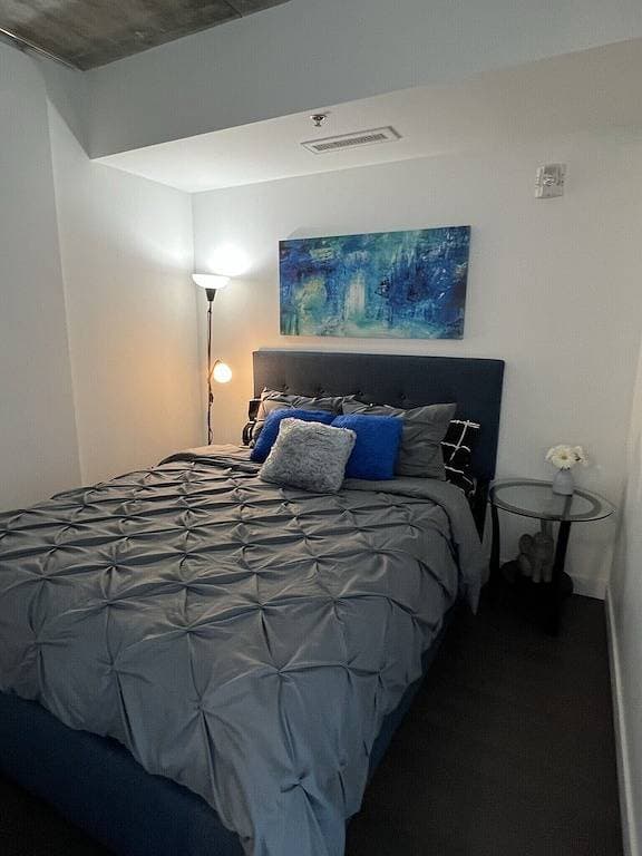Foto 5 von 13: Executive Luxury 2 bed Spacious Downtown WIFI laundry