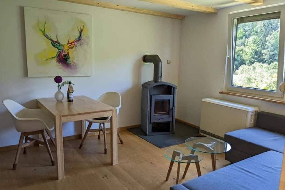 Foto 5 von 22: Ruhiges Ferienhaus am Waldrand mit Sauna und Kamin