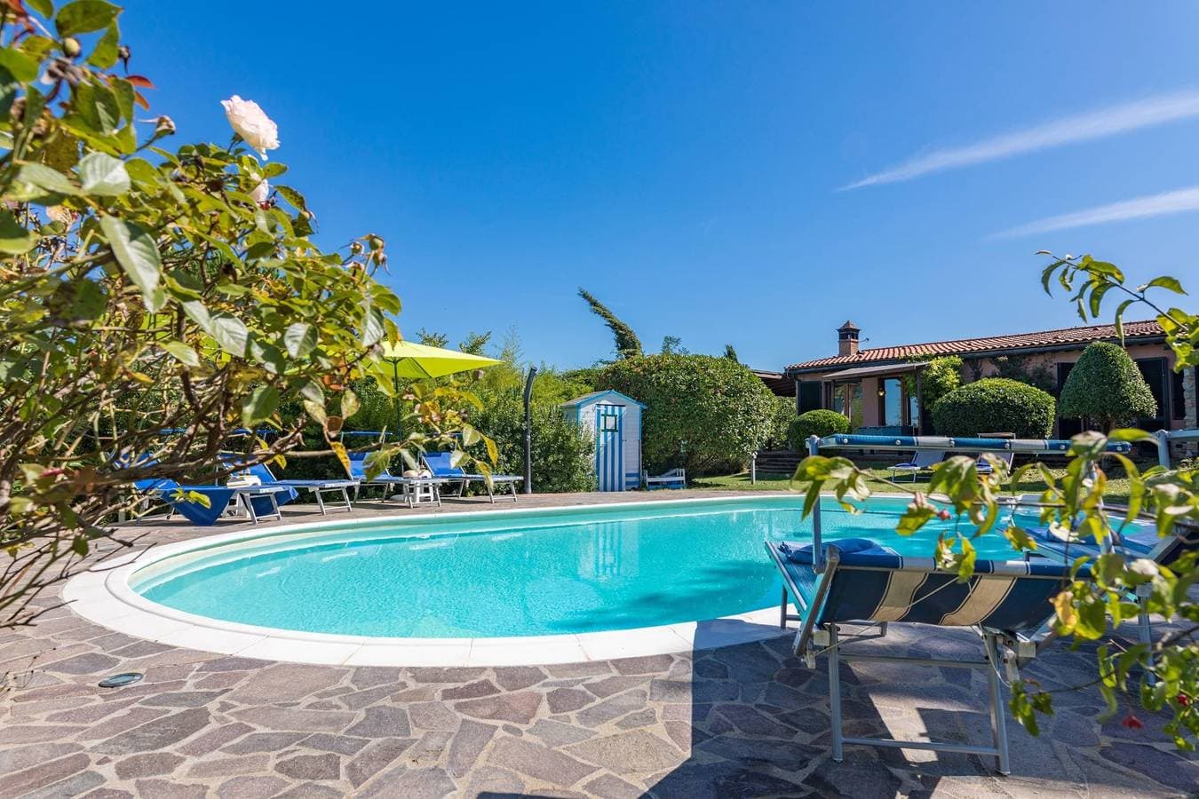 Foto 9 von 26: Villa für 6 Personen mit Terrasse