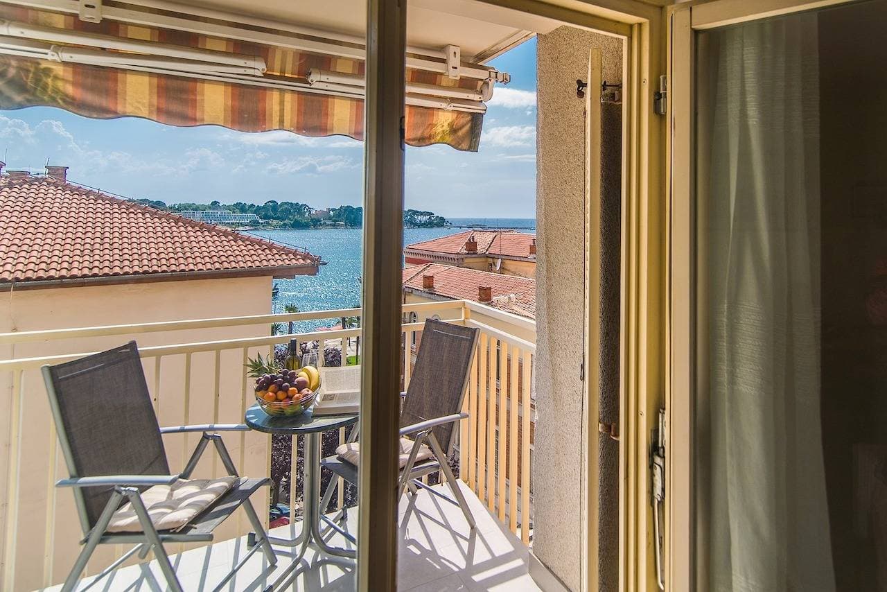 Foto 3 von 24: Ferienwohnung Vesna mit Meerblick