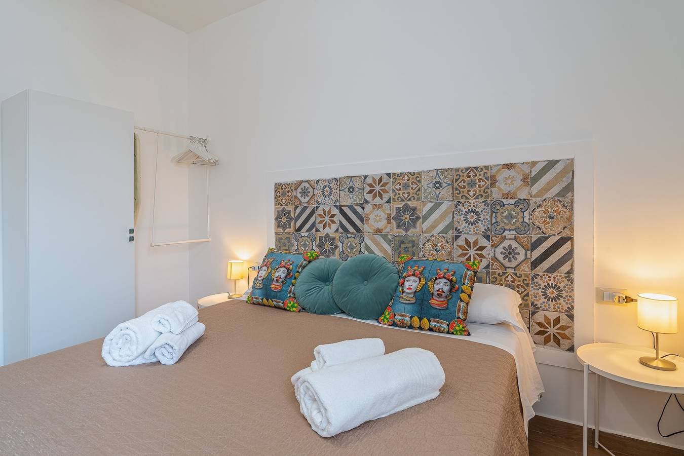 Foto 12 von 28: Ferienwohnung 'Donna Di Denari' mit Meerblick, Wi-Fi und Klimaanlage