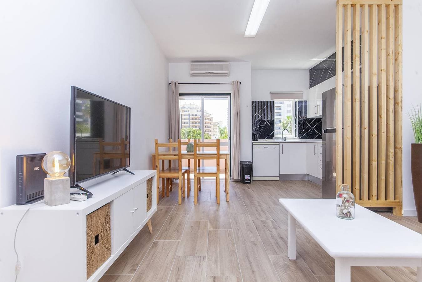 Foto 4 von 34: Ferienwohnung für 3 Personen mit Balkon