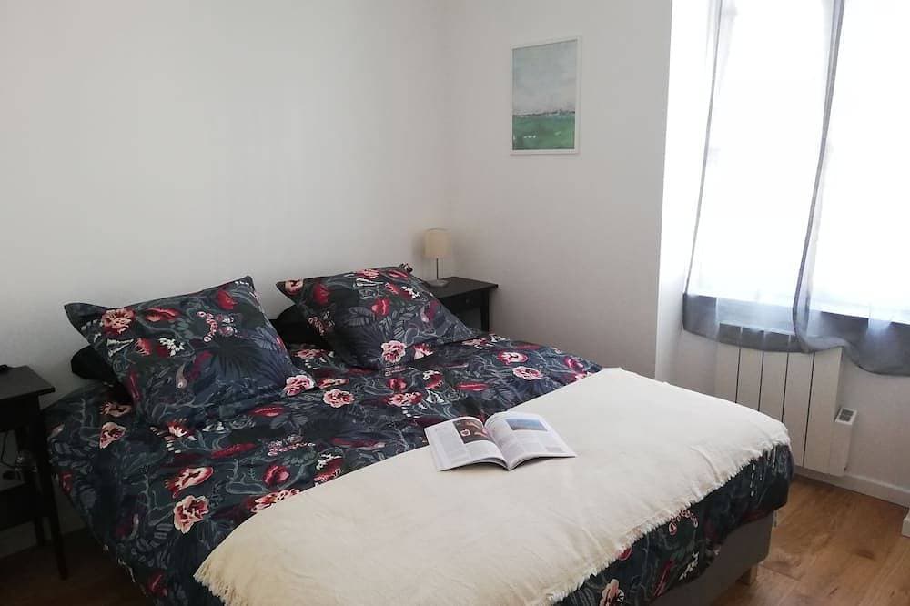 Foto 2 von 29: Neu: Große Erdgeschosswohnung vor dem Hafen von Portbail