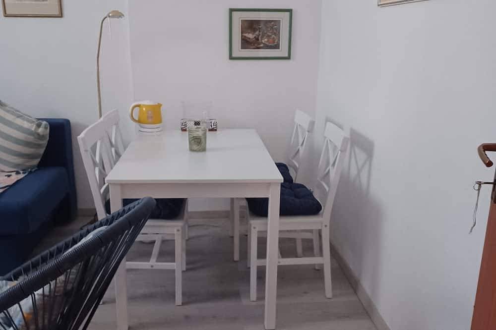 Foto 7 von 10: Ruhiges Appartement,  25 qm in Biograd na moru.