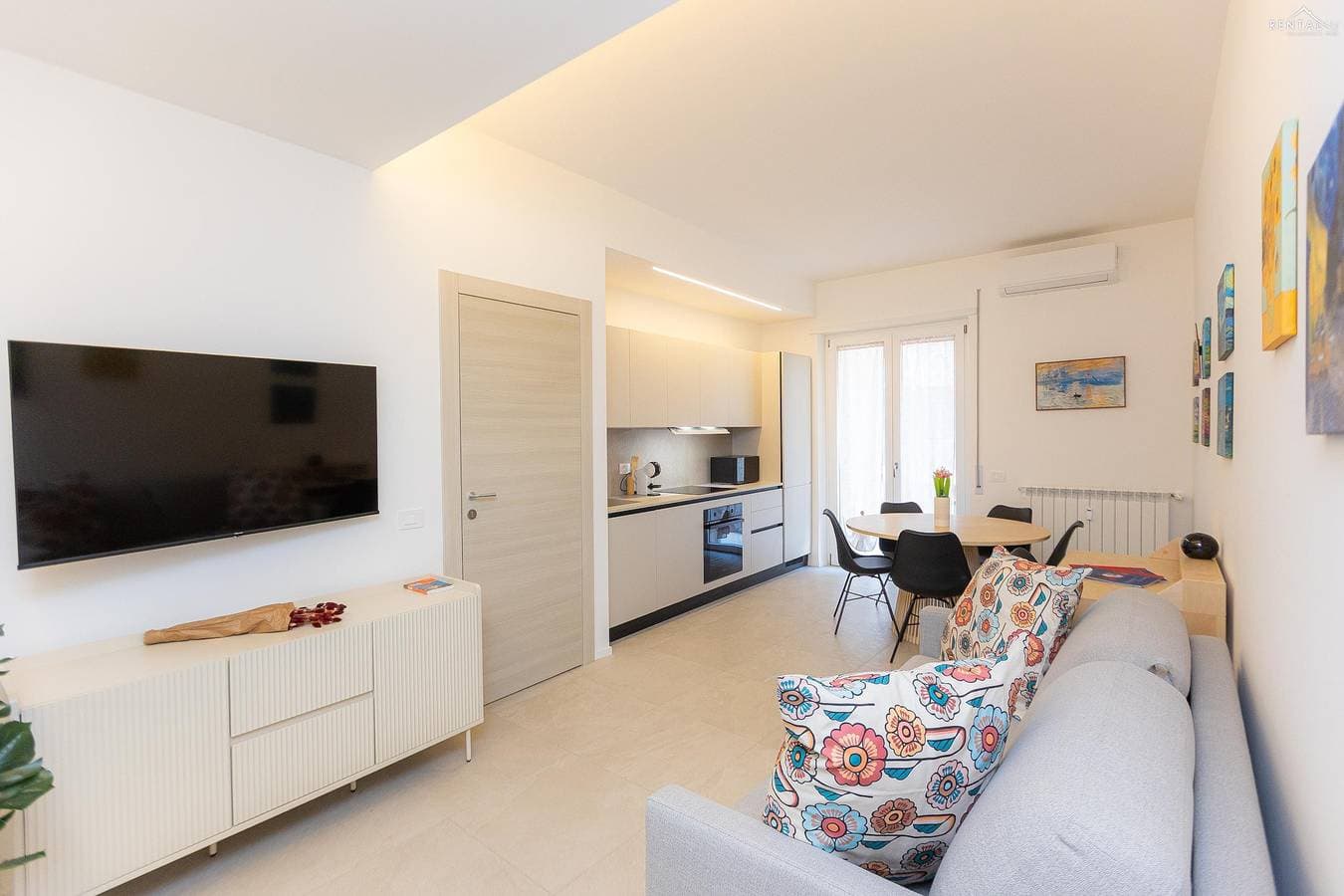 Foto 4 von 62: Ferienwohnung für 7 Personen mit Balkon/Terrasse