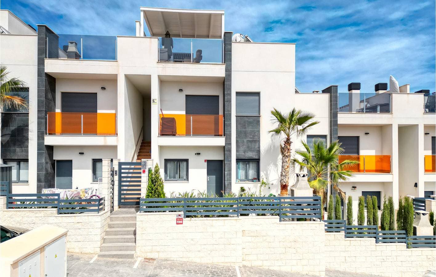 Apartment mit Meerblick, Pool und Terrasse 1