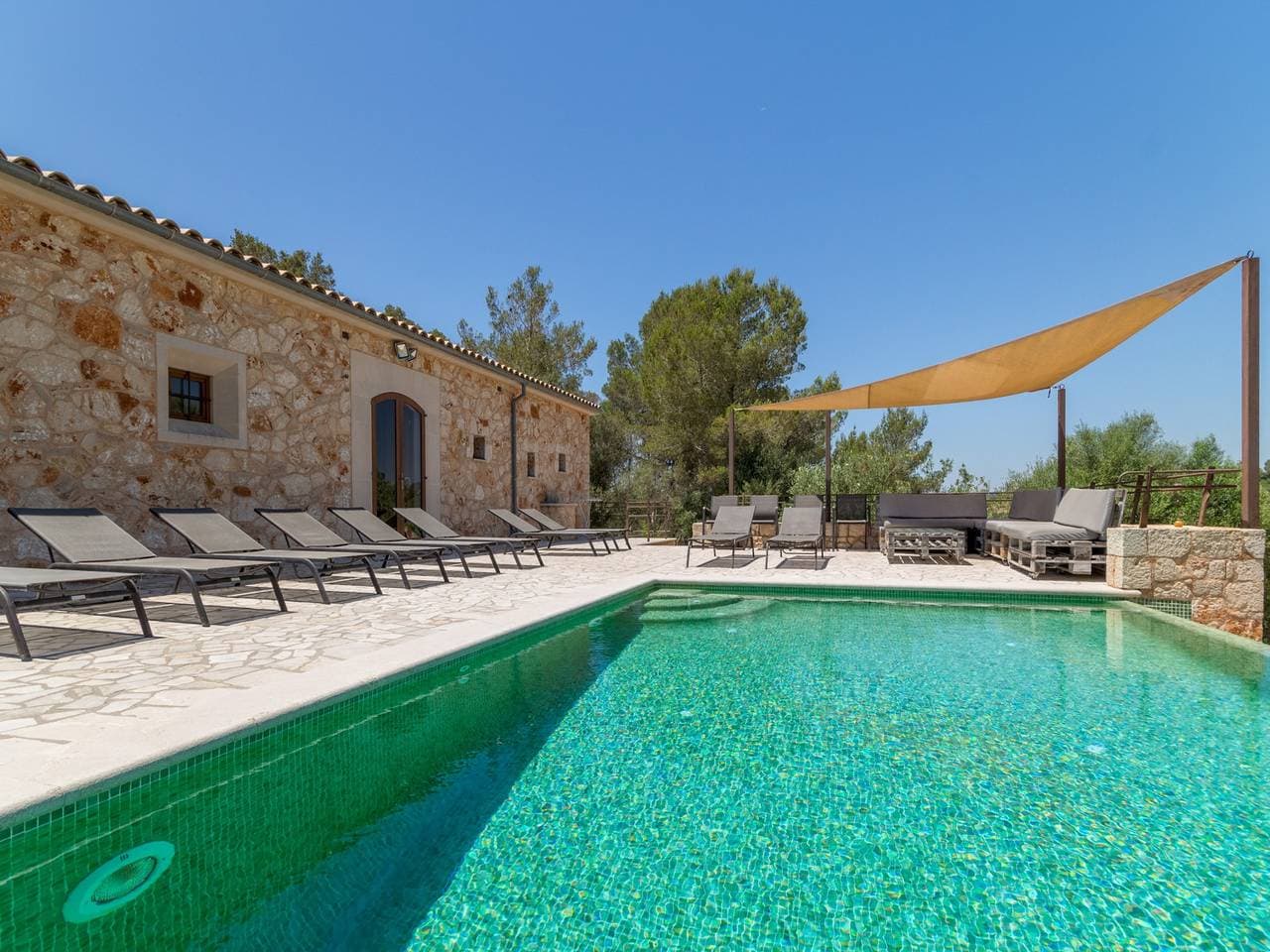 Foto 11 von 63: Sa Tanca in Sant Joan mit Infinity Pool