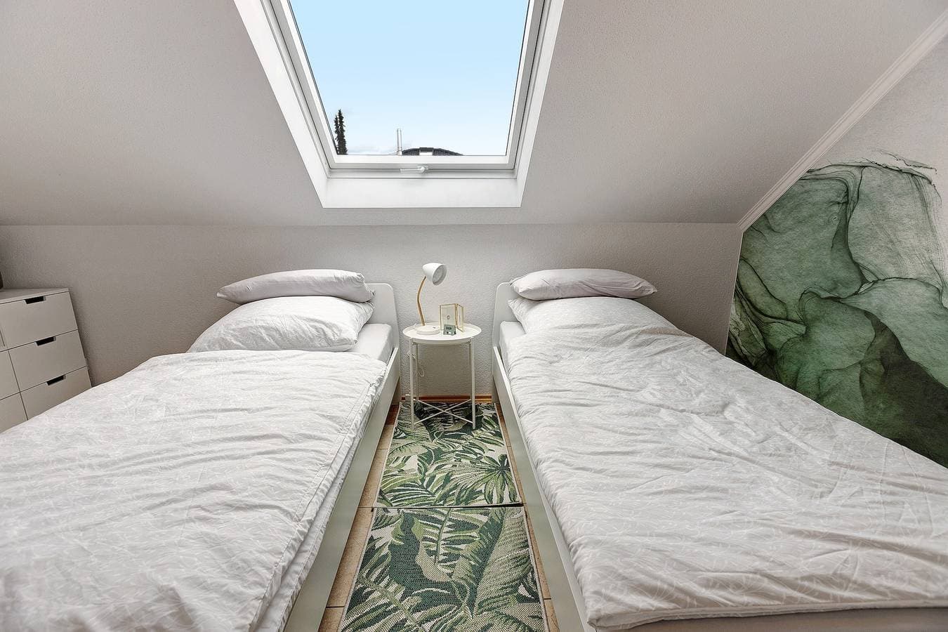 Foto 10 von 17: Moderne Ferienwohnung mit Seeblick und Balkon direkt am Bodensee-Radweg